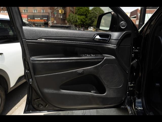 2021 Jeep Grand Cherokee Limited 4x4, available for sale in Flushing, New York | Silverline Auto Group. Flushing, New York 2021 Jeep Grand Cherokee Limited 4x4, available for sale in Flushing, New York | Silverline Auto Group. Flushing, New York
