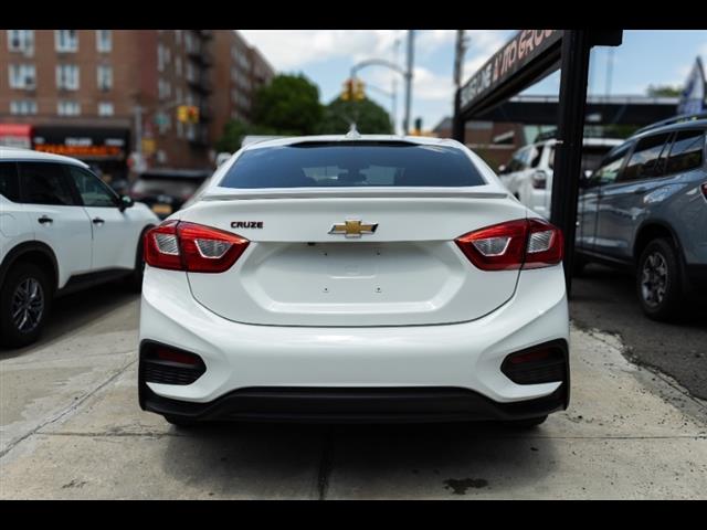 2018 Chevrolet Cruze 4dr Sdn 1.4L LT w/1SD, available for sale in Flushing, New York | Silverline Auto Group. Flushing, New York 2018 Chevrolet Cruze 4dr Sdn 1.4L LT w/1SD, available for sale in Flushing, New York | Silverline Auto Group. Flushing, New York