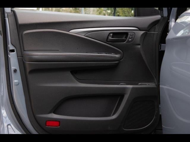 2023 Honda Passport TrailSport AWD, available for sale in Flushing, New York | Silverline Auto Group. Flushing, New York 2023 Honda Passport TrailSport AWD, available for sale in Flushing, New York | Silverline Auto Group. Flushing, New York