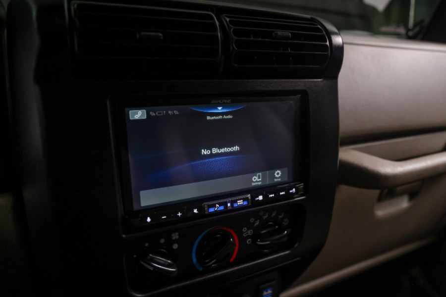 2006 Jeep Wrangler 2dr Rubicon, available for sale in North Salem, New York | Meccanic Shop North Inc. North Salem, New York 2006 Jeep Wrangler 2dr Rubicon, available for sale in North Salem, New York | Meccanic Shop North Inc. North Salem, New York
