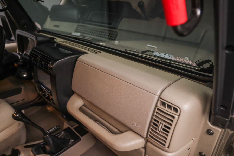 2006 Jeep Wrangler 2dr Rubicon, available for sale in North Salem, New York | Meccanic Shop North Inc. North Salem, New York 2006 Jeep Wrangler 2dr Rubicon, available for sale in North Salem, New York | Meccanic Shop North Inc. North Salem, New York