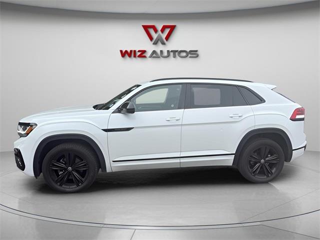 2023 Volkswagen Atlas Cross Sport 2.0T SEL R-Line, available for sale in Stratford, Connecticut | Wiz Leasing Inc. Stratford, Connecticut 2023 Volkswagen Atlas Cross Sport 2.0T SEL R-Line, available for sale in Stratford, Connecticut | Wiz Leasing Inc. Stratford, Connecticut