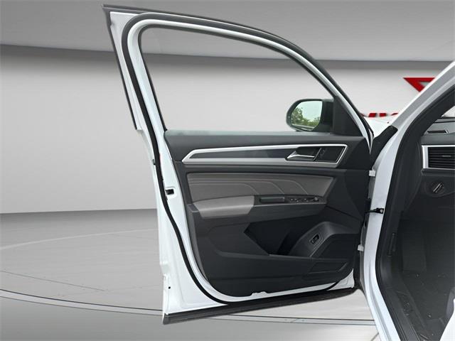 2023 Volkswagen Atlas Cross Sport 2.0T SEL R-Line, available for sale in Stratford, Connecticut | Wiz Leasing Inc. Stratford, Connecticut 2023 Volkswagen Atlas Cross Sport 2.0T SEL R-Line, available for sale in Stratford, Connecticut | Wiz Leasing Inc. Stratford, Connecticut