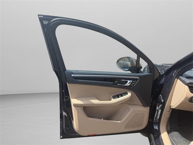 2020 Porsche Macan Base, available for sale in Stratford, Connecticut | Wiz Leasing Inc. Stratford, Connecticut 2020 Porsche Macan Base, available for sale in Stratford, Connecticut | Wiz Leasing Inc. Stratford, Connecticut