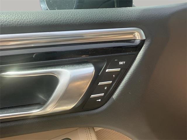 2020 Porsche Macan Base, available for sale in Stratford, Connecticut | Wiz Leasing Inc. Stratford, Connecticut 2020 Porsche Macan Base, available for sale in Stratford, Connecticut | Wiz Leasing Inc. Stratford, Connecticut