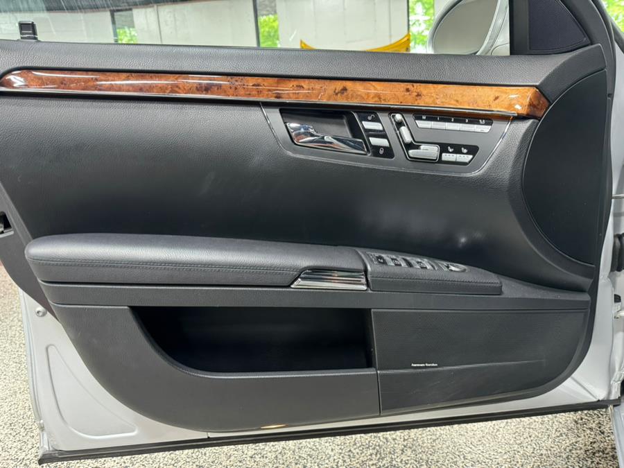 2008 Mercedes-Benz S-Class 4dr Sdn 5.5L V8 4MATIC, available for sale in Oxford, Connecticut | Buonauto Enterprises. Oxford, Connecticut 2008 Mercedes-Benz S-Class 4dr Sdn 5.5L V8 4MATIC, available for sale in Oxford, Connecticut | Buonauto Enterprises. Oxford, Connecticut