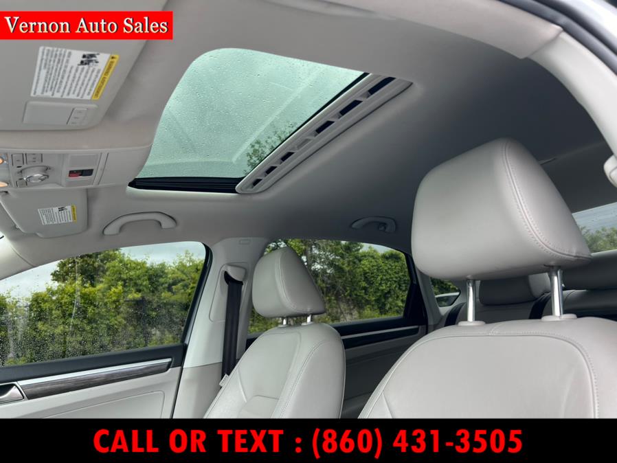 2017 Volkswagen Passat 1.8T SEL Premium Auto, available for sale in Manchester, Connecticut | Vernon Auto Sale & Service. Manchester, Connecticut 2017 Volkswagen Passat 1.8T SEL Premium Auto, available for sale in Manchester, Connecticut | Vernon Auto Sale & Service. Manchester, Connecticut