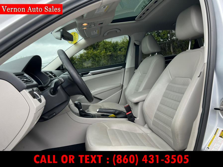 2017 Volkswagen Passat 1.8T SEL Premium Auto, available for sale in Manchester, Connecticut | Vernon Auto Sale & Service. Manchester, Connecticut 2017 Volkswagen Passat 1.8T SEL Premium Auto, available for sale in Manchester, Connecticut | Vernon Auto Sale & Service. Manchester, Connecticut