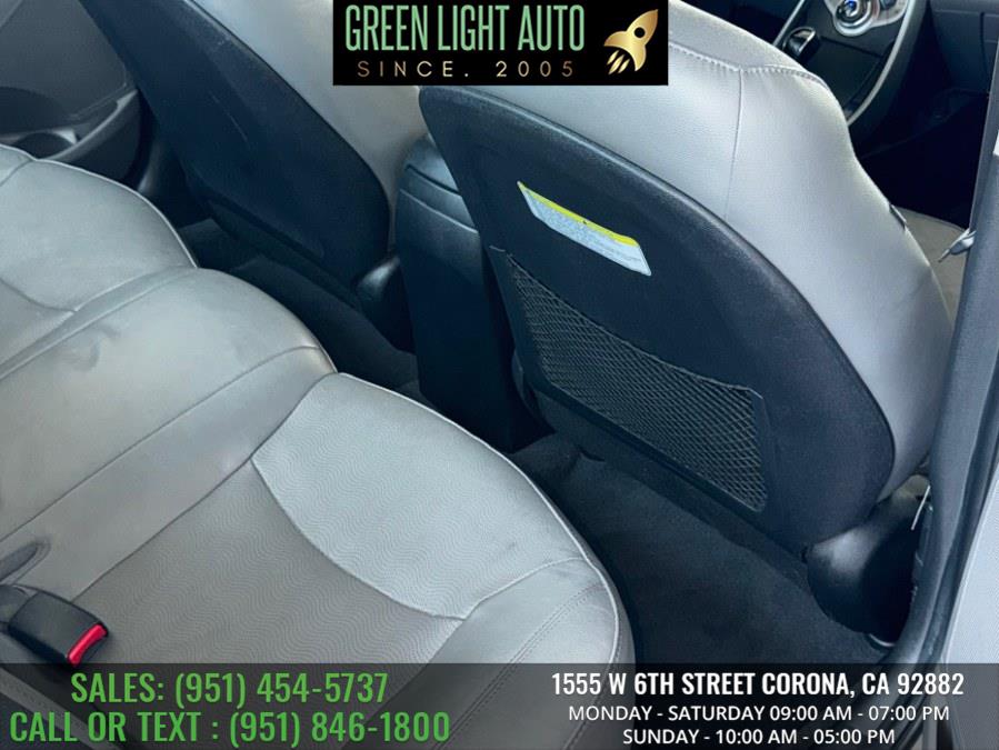 2013 Hyundai Elantra 4dr Sdn Auto GLS PZEV (Alabama Plant), available for sale in Corona, California | Green Light Auto. Corona, California 2013 Hyundai Elantra 4dr Sdn Auto GLS PZEV (Alabama Plant), available for sale in Corona, California | Green Light Auto. Corona, California
