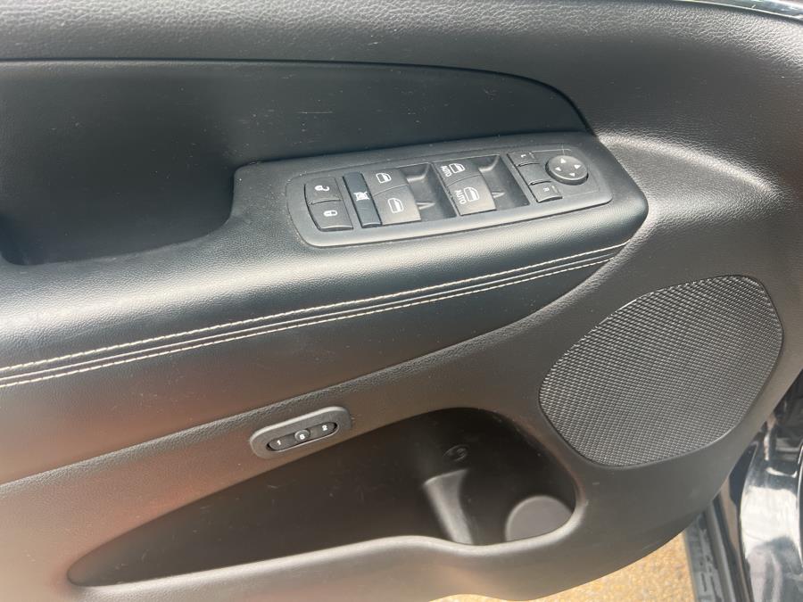 2016 Jeep Grand Cherokee 4WD 4dr Limited 75th Anniversary, available for sale in Stamford, Connecticut | Harbor View Auto Sales LLC. Stamford, Connecticut 2016 Jeep Grand Cherokee 4WD 4dr Limited 75th Anniversary, available for sale in Stamford, Connecticut | Harbor View Auto Sales LLC. Stamford, Connecticut