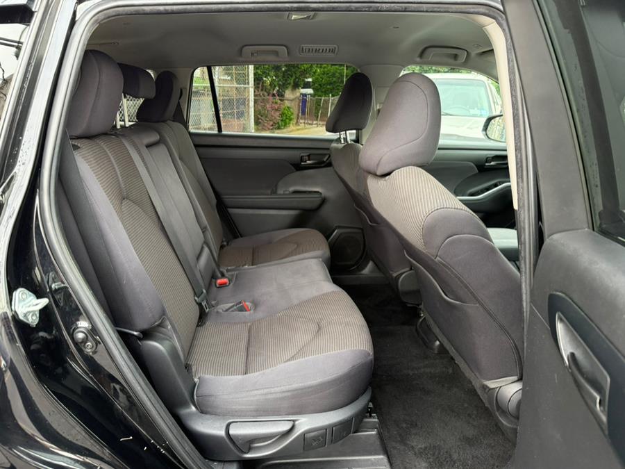 2023 Toyota Highlander LE FWD (Natl), available for sale in Brooklyn, New York | Worlds Best Auto Inc. Brooklyn, New York 2023 Toyota Highlander LE FWD (Natl), available for sale in Brooklyn, New York | Worlds Best Auto Inc. Brooklyn, New York