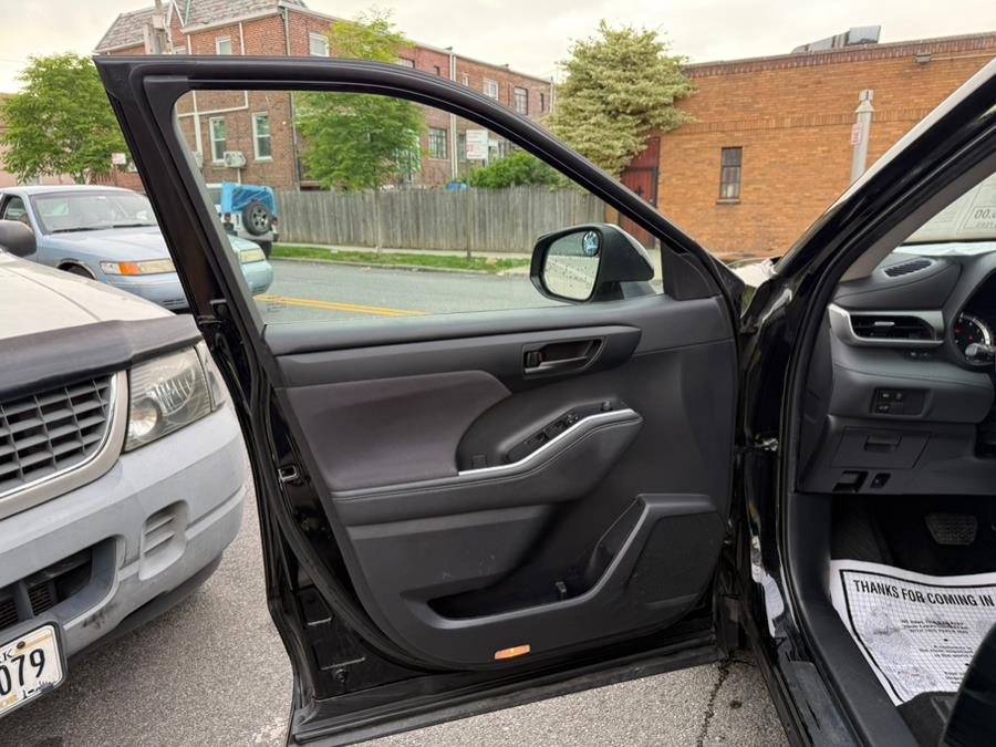 2023 Toyota Highlander LE FWD (Natl), available for sale in Brooklyn, New York | Worlds Best Auto Inc. Brooklyn, New York 2023 Toyota Highlander LE FWD (Natl), available for sale in Brooklyn, New York | Worlds Best Auto Inc. Brooklyn, New York