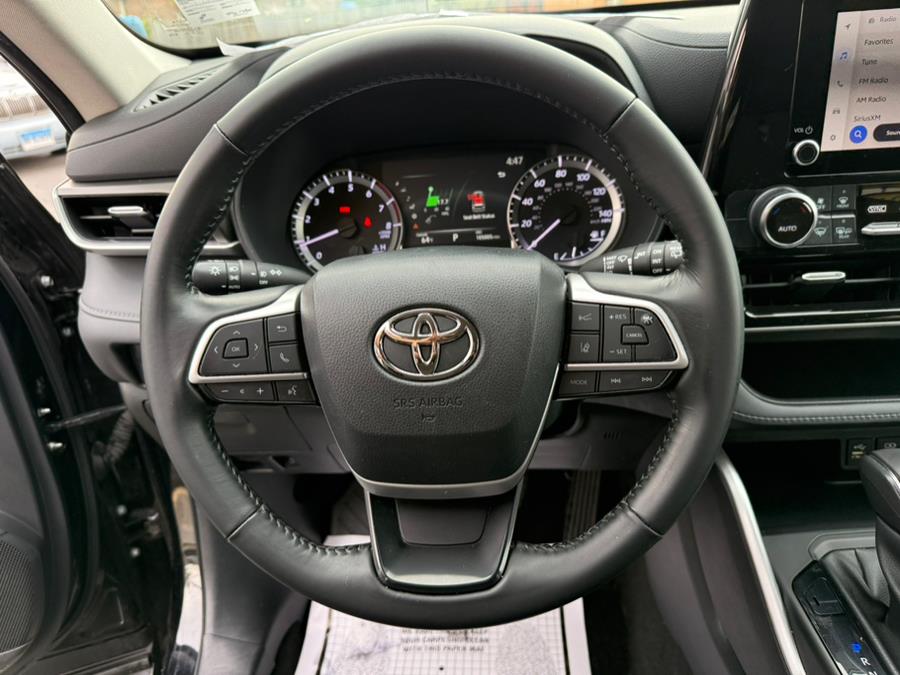 2023 Toyota Highlander LE FWD (Natl), available for sale in Brooklyn, New York | Worlds Best Auto Inc. Brooklyn, New York 2023 Toyota Highlander LE FWD (Natl), available for sale in Brooklyn, New York | Worlds Best Auto Inc. Brooklyn, New York