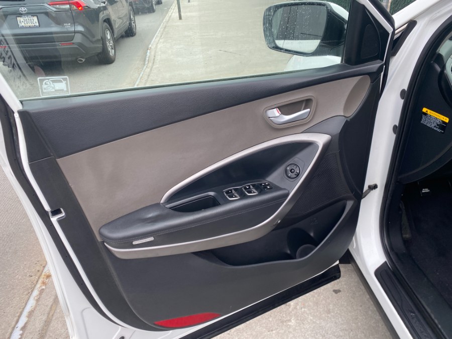 2014 Hyundai Santa Fe Sport AWD 4dr 2.4, available for sale in Middle Village, New York | Middle Village Motors . Middle Village, New York 2014 Hyundai Santa Fe Sport AWD 4dr 2.4, available for sale in Middle Village, New York | Middle Village Motors . Middle Village, New York