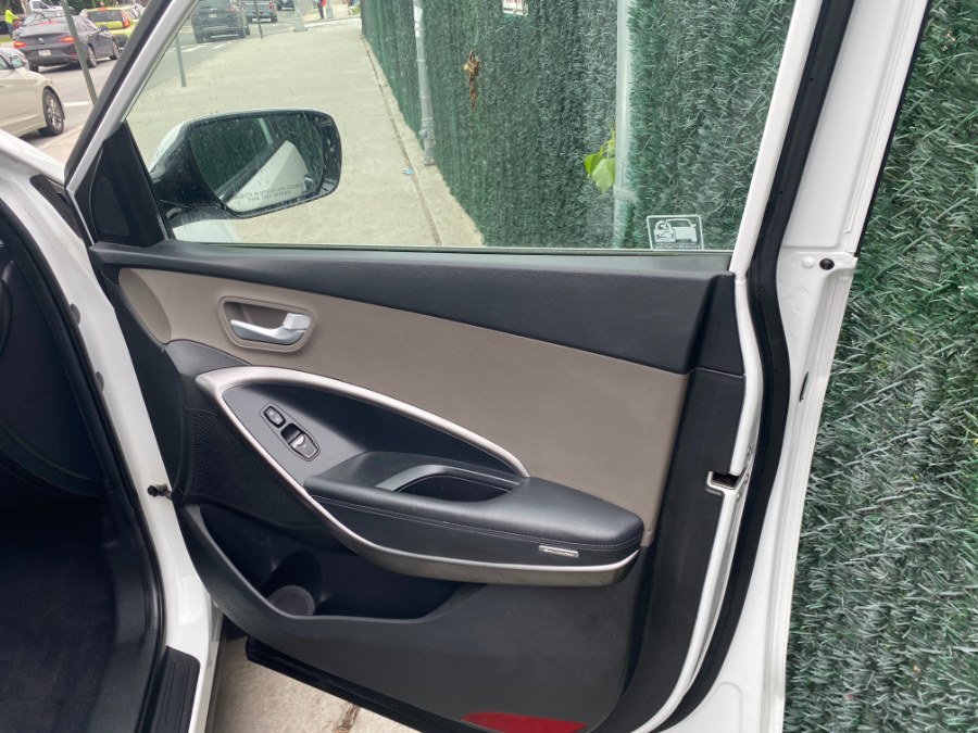 2014 Hyundai Santa Fe Sport AWD 4dr 2.4, available for sale in Middle Village, New York | Middle Village Motors . Middle Village, New York 2014 Hyundai Santa Fe Sport AWD 4dr 2.4, available for sale in Middle Village, New York | Middle Village Motors . Middle Village, New York