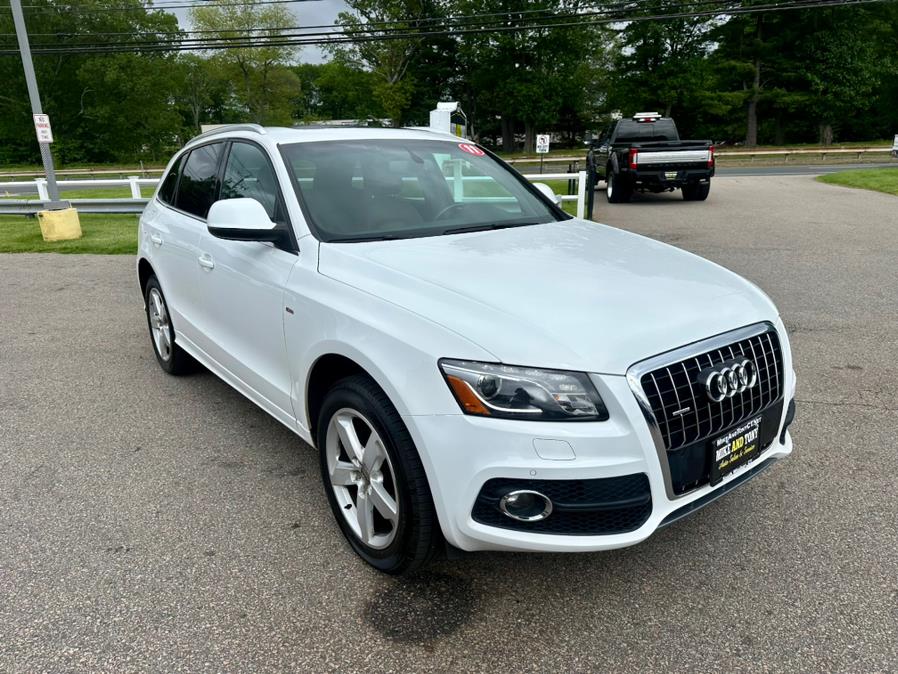 2011 Audi Q5 quattro 4dr 3.2L Prestige, available for sale in South Windsor, Connecticut | Mike And Tony Auto Sales, Inc. South Windsor, Connecticut 2011 Audi Q5 quattro 4dr 3.2L Prestige, available for sale in South Windsor, Connecticut | Mike And Tony Auto Sales, Inc. South Windsor, Connecticut