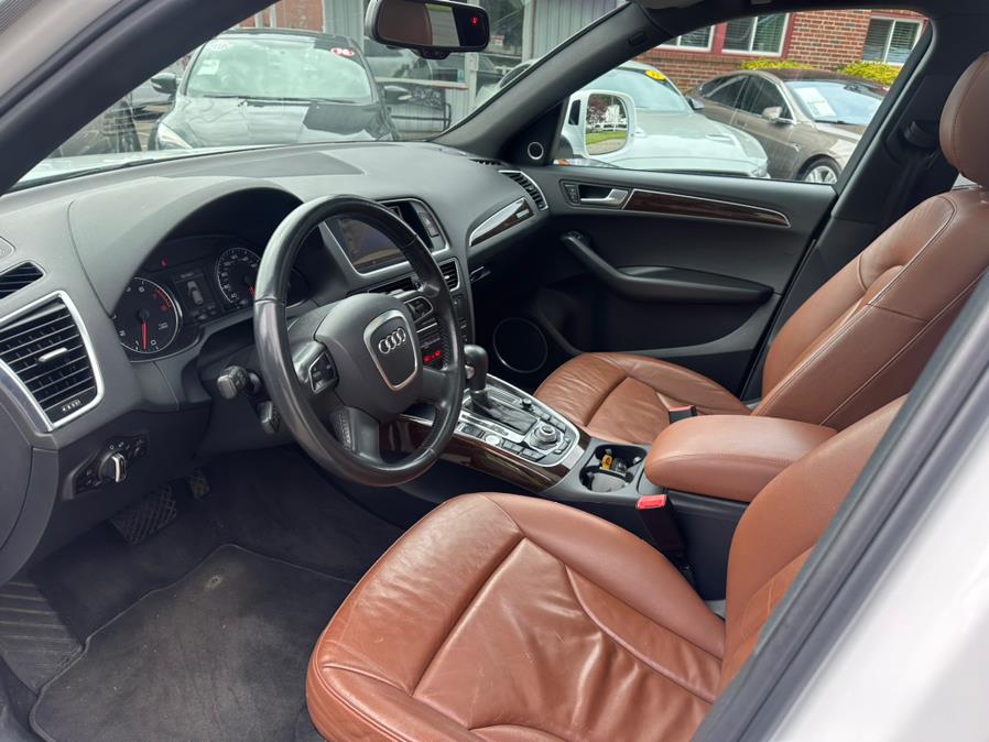 2011 Audi Q5 quattro 4dr 3.2L Prestige, available for sale in South Windsor, Connecticut | Mike And Tony Auto Sales, Inc. South Windsor, Connecticut 2011 Audi Q5 quattro 4dr 3.2L Prestige, available for sale in South Windsor, Connecticut | Mike And Tony Auto Sales, Inc. South Windsor, Connecticut