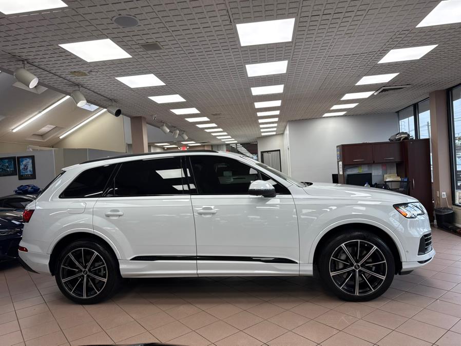 2022 Audi Q7 Premium Plus 55 TFSI quattro, available for sale in Massapequa Park, New York | Power Motors East. Massapequa Park, New York 2022 Audi Q7 Premium Plus 55 TFSI quattro, available for sale in Massapequa Park, New York | Power Motors East. Massapequa Park, New York