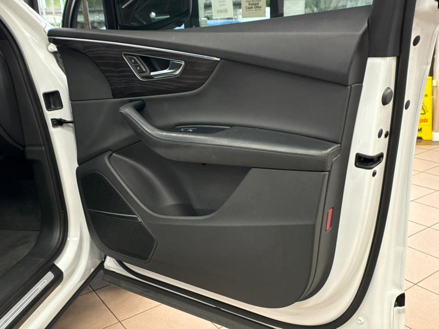 2022 Audi Q7 Premium Plus 55 TFSI quattro, available for sale in Massapequa Park, New York | Power Motors East. Massapequa Park, New York 2022 Audi Q7 Premium Plus 55 TFSI quattro, available for sale in Massapequa Park, New York | Power Motors East. Massapequa Park, New York