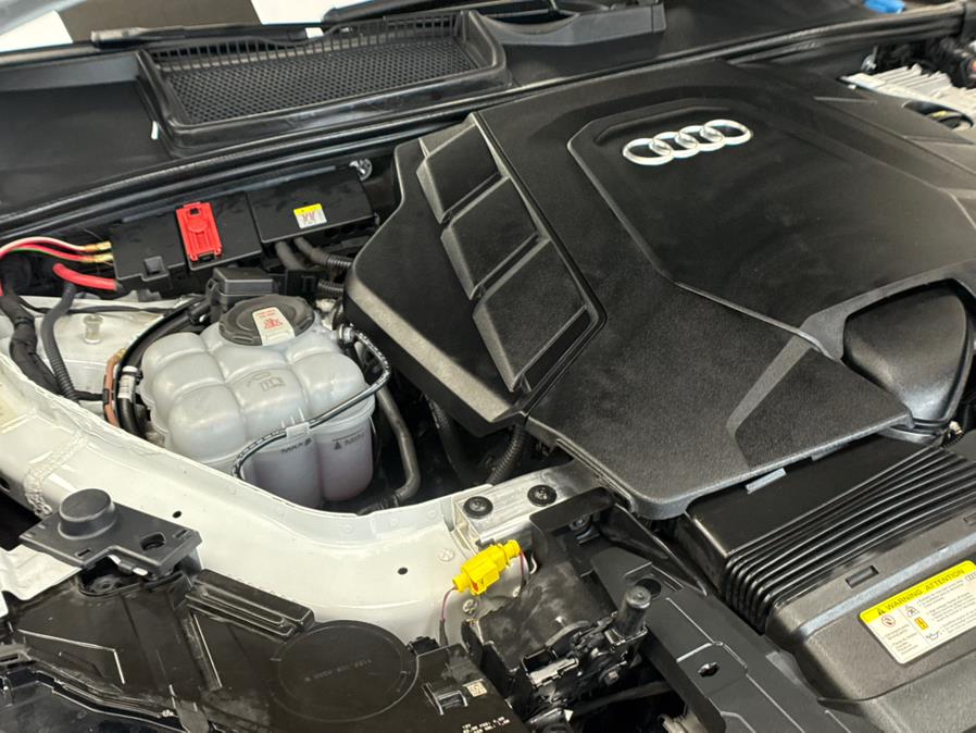 2022 Audi Q7 Premium Plus 55 TFSI quattro, available for sale in Massapequa Park, New York | Power Motors East. Massapequa Park, New York 2022 Audi Q7 Premium Plus 55 TFSI quattro, available for sale in Massapequa Park, New York | Power Motors East. Massapequa Park, New York