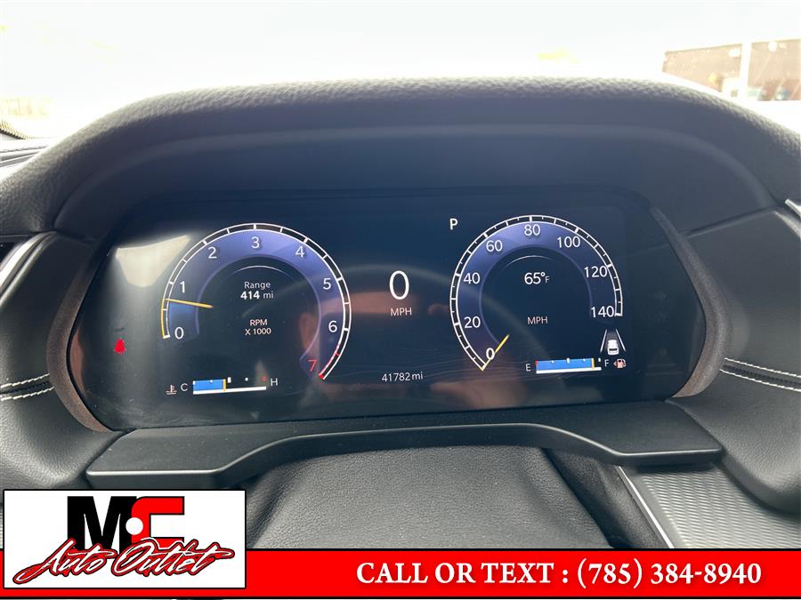 2023 Jeep Grand Cherokee L Altitude 4x4, available for sale in Colby, Kansas | M C Auto Outlet Inc. Colby, Kansas 2023 Jeep Grand Cherokee L Altitude 4x4, available for sale in Colby, Kansas | M C Auto Outlet Inc. Colby, Kansas