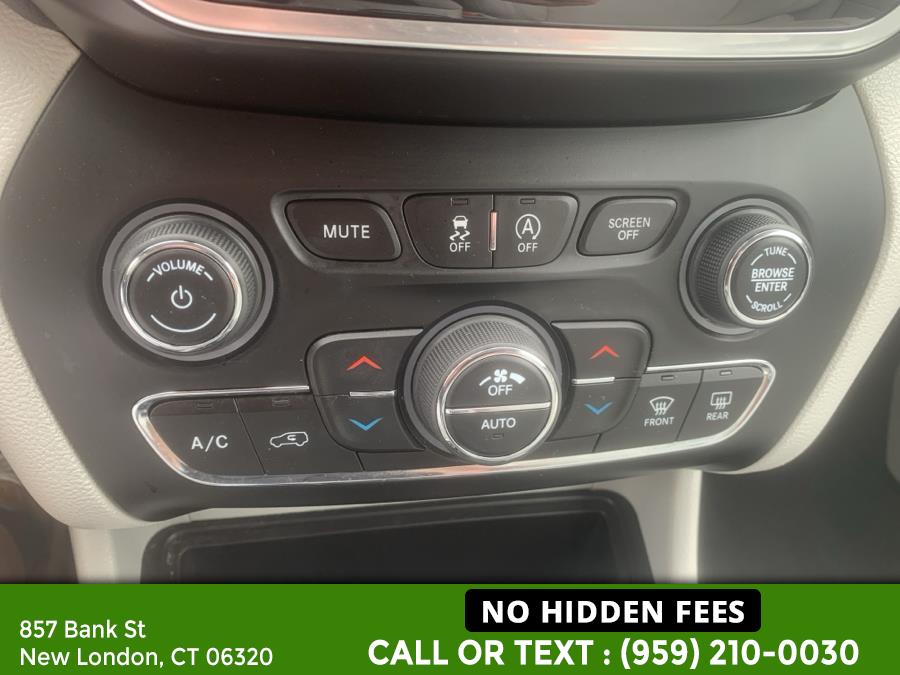 2019 Jeep Cherokee Limited 4x4, available for sale in New London, Connecticut | McAvoy Inc dba Town Hill Auto. New London, Connecticut 2019 Jeep Cherokee Limited 4x4, available for sale in New London, Connecticut | McAvoy Inc dba Town Hill Auto. New London, Connecticut