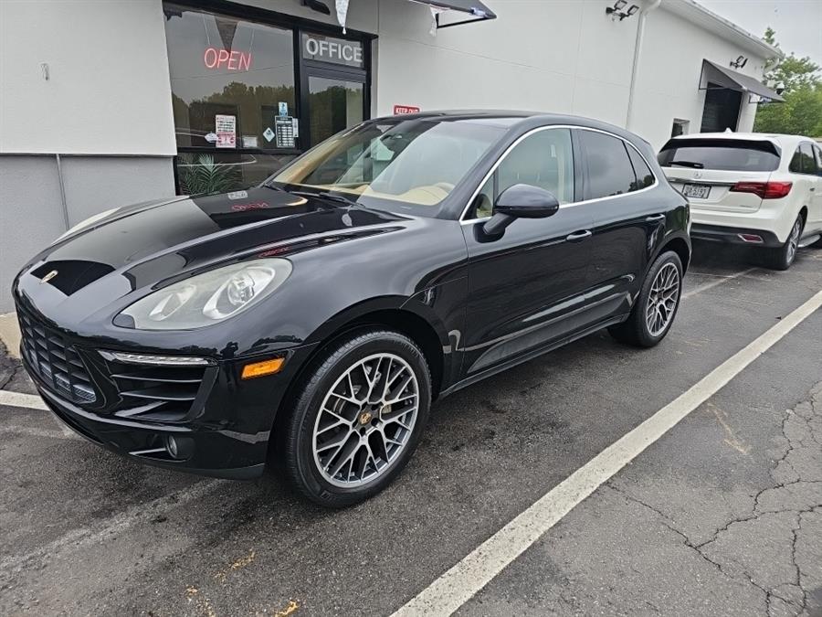 2015 Porsche Macan S's photo