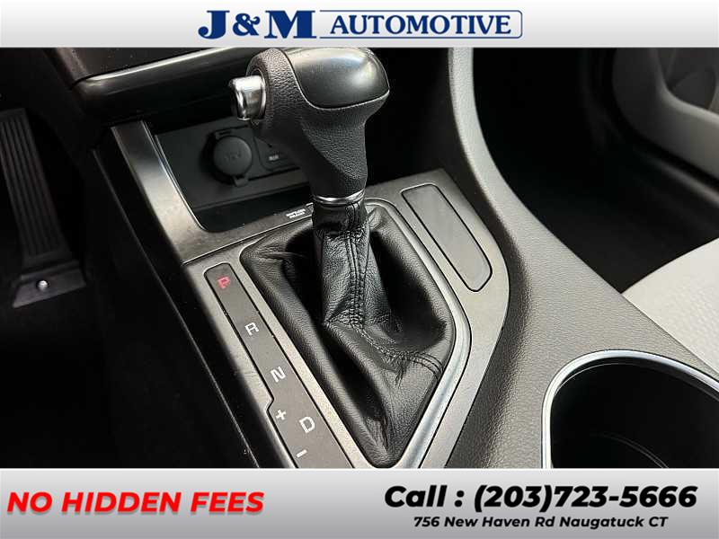 2015 Kia Optima LX, available for sale in Naugatuck, Connecticut | J&M Automotive Sls&Svc LLC. Naugatuck, Connecticut 2015 Kia Optima LX, available for sale in Naugatuck, Connecticut | J&M Automotive Sls&Svc LLC. Naugatuck, Connecticut