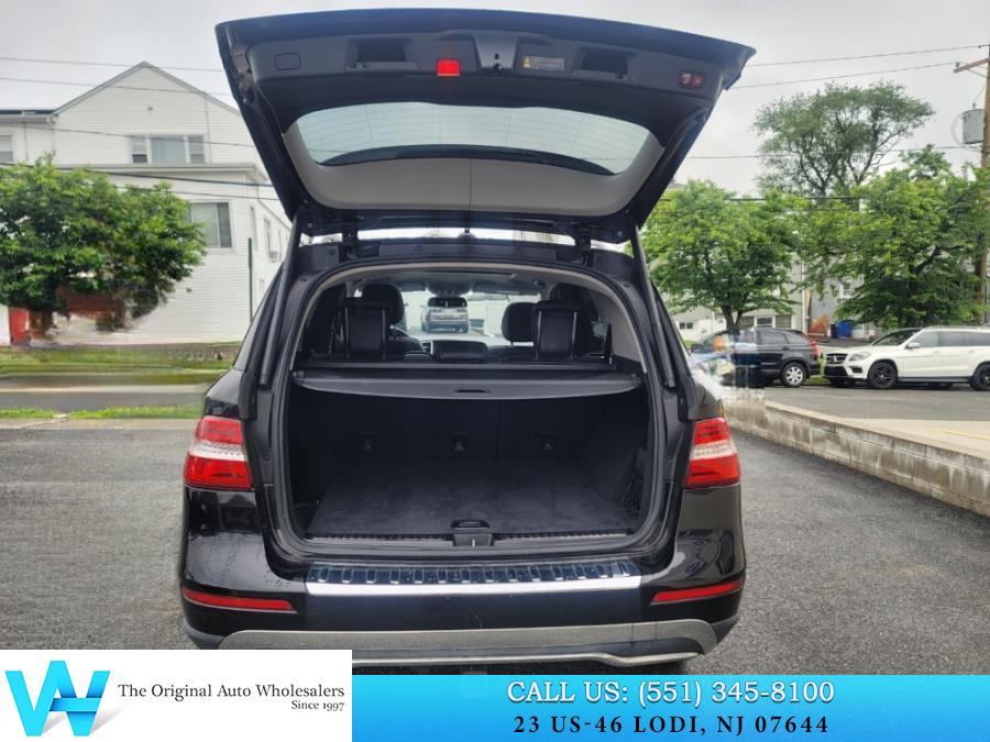 2015 Mercedes-Benz M-Class 4MATIC 4dr ML 350, available for sale in Lodi, New Jersey | AW Auto & Truck Wholesalers, Inc. Lodi, New Jersey 2015 Mercedes-Benz M-Class 4MATIC 4dr ML 350, available for sale in Lodi, New Jersey | AW Auto & Truck Wholesalers, Inc. Lodi, New Jersey