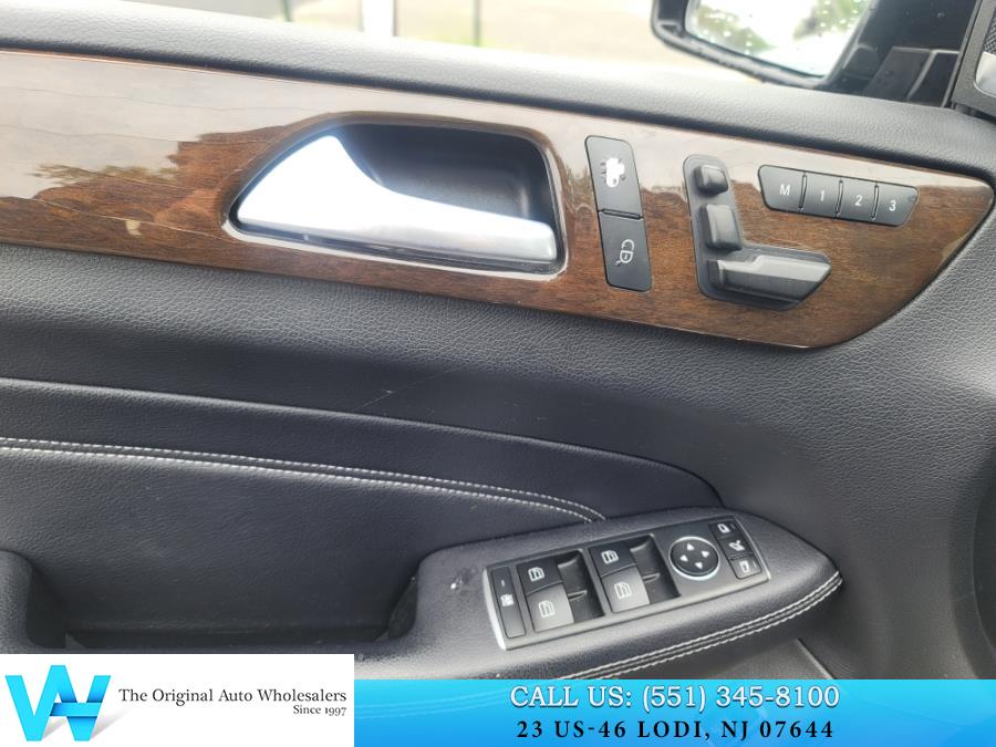 2015 Mercedes-Benz M-Class 4MATIC 4dr ML 350, available for sale in Lodi, New Jersey | AW Auto & Truck Wholesalers, Inc. Lodi, New Jersey 2015 Mercedes-Benz M-Class 4MATIC 4dr ML 350, available for sale in Lodi, New Jersey | AW Auto & Truck Wholesalers, Inc. Lodi, New Jersey