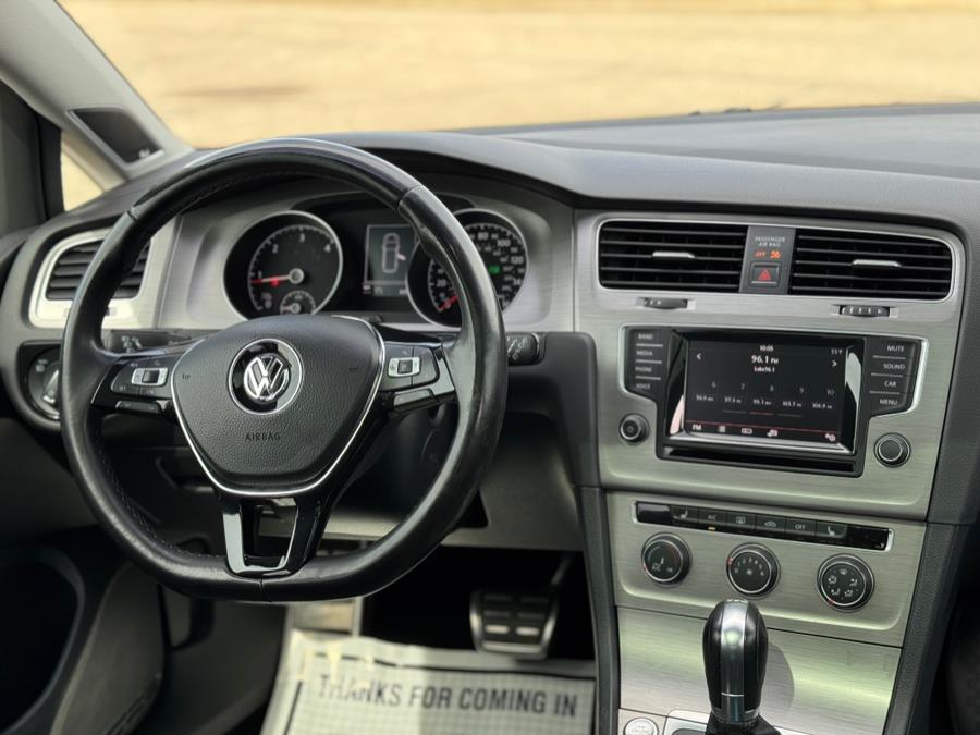 2015 Volkswagen Golf Sportwagen SE, available for sale in Darien, Wisconsin | Geneva Motor Cars. Darien, Wisconsin 2015 Volkswagen Golf Sportwagen SE, available for sale in Darien, Wisconsin | Geneva Motor Cars. Darien, Wisconsin