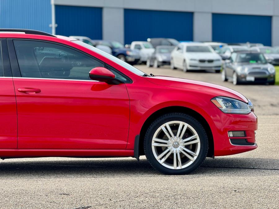 2015 Volkswagen Golf Sportwagen SE, available for sale in Darien, Wisconsin | Geneva Motor Cars. Darien, Wisconsin 2015 Volkswagen Golf Sportwagen SE, available for sale in Darien, Wisconsin | Geneva Motor Cars. Darien, Wisconsin