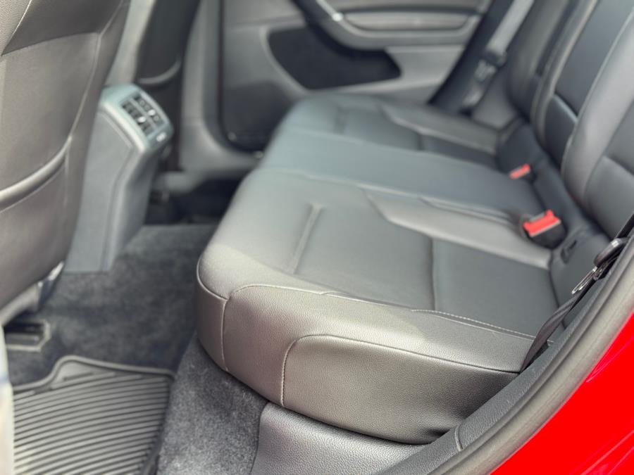 2015 Volkswagen Golf Sportwagen SE, available for sale in Darien, Wisconsin | Geneva Motor Cars. Darien, Wisconsin 2015 Volkswagen Golf Sportwagen SE, available for sale in Darien, Wisconsin | Geneva Motor Cars. Darien, Wisconsin