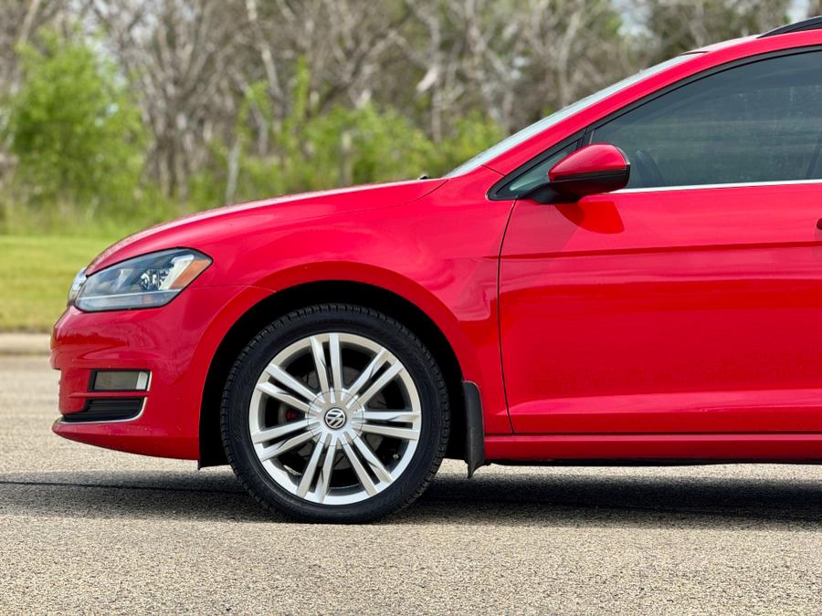 2015 Volkswagen Golf Sportwagen SE, available for sale in Darien, Wisconsin | Geneva Motor Cars. Darien, Wisconsin 2015 Volkswagen Golf Sportwagen SE, available for sale in Darien, Wisconsin | Geneva Motor Cars. Darien, Wisconsin