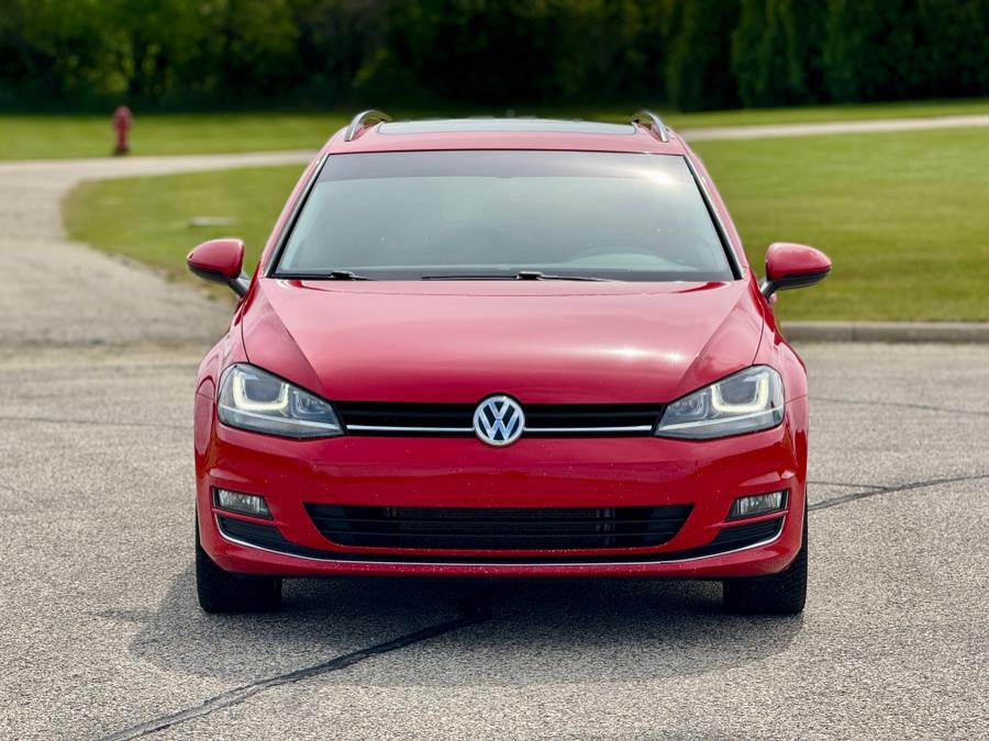 2015 Volkswagen Golf Sportwagen SE, available for sale in Darien, Wisconsin | Geneva Motor Cars. Darien, Wisconsin 2015 Volkswagen Golf Sportwagen SE, available for sale in Darien, Wisconsin | Geneva Motor Cars. Darien, Wisconsin