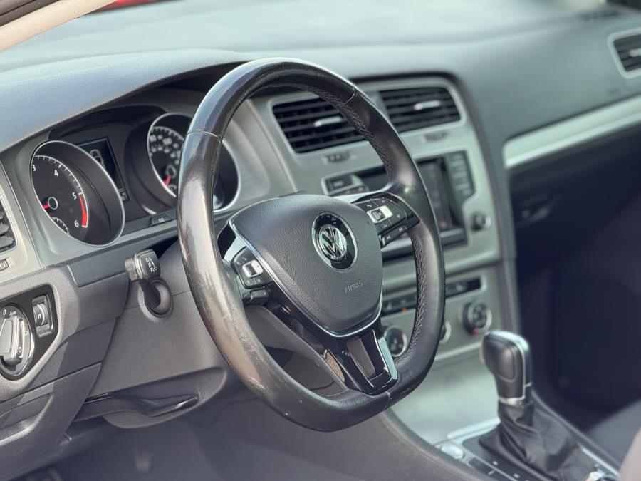 2015 Volkswagen Golf Sportwagen SE, available for sale in Darien, Wisconsin | Geneva Motor Cars. Darien, Wisconsin 2015 Volkswagen Golf Sportwagen SE, available for sale in Darien, Wisconsin | Geneva Motor Cars. Darien, Wisconsin