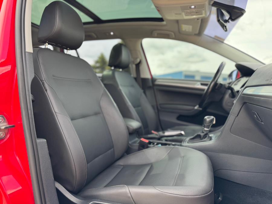 2015 Volkswagen Golf Sportwagen SE, available for sale in Darien, Wisconsin | Geneva Motor Cars. Darien, Wisconsin 2015 Volkswagen Golf Sportwagen SE, available for sale in Darien, Wisconsin | Geneva Motor Cars. Darien, Wisconsin