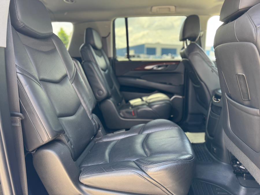 2019 Cadillac Escalade Esv Base, available for sale in Darien, Wisconsin | Geneva Motor Cars. Darien, Wisconsin 2019 Cadillac Escalade Esv Base, available for sale in Darien, Wisconsin | Geneva Motor Cars. Darien, Wisconsin