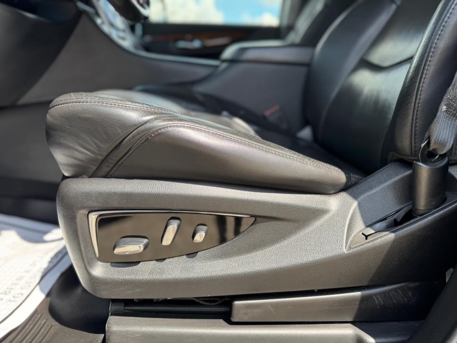 2019 Cadillac Escalade Esv Base, available for sale in Darien, Wisconsin | Geneva Motor Cars. Darien, Wisconsin 2019 Cadillac Escalade Esv Base, available for sale in Darien, Wisconsin | Geneva Motor Cars. Darien, Wisconsin