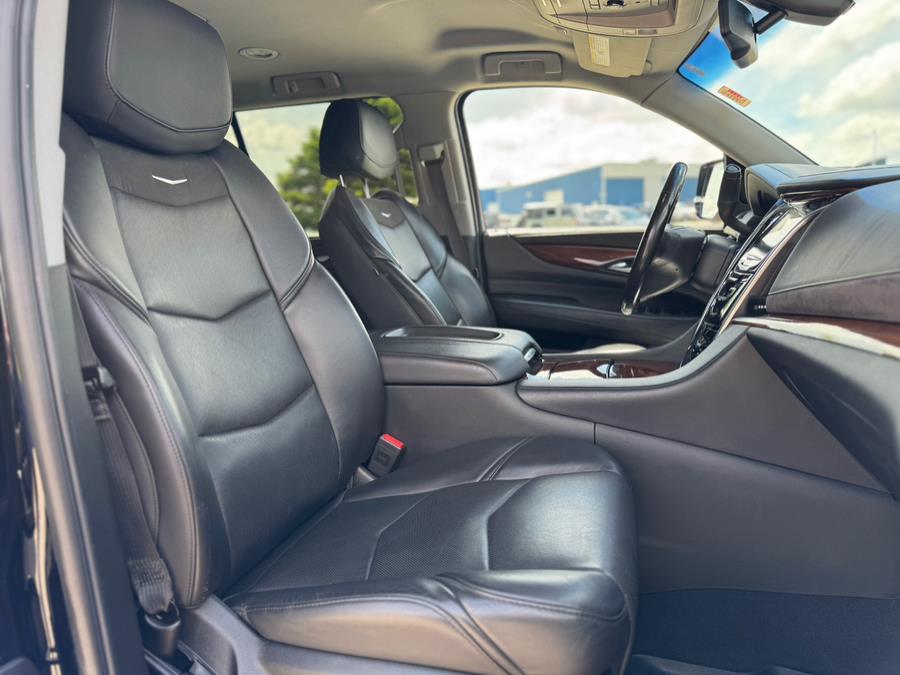 2019 Cadillac Escalade Esv Base, available for sale in Darien, Wisconsin | Geneva Motor Cars. Darien, Wisconsin 2019 Cadillac Escalade Esv Base, available for sale in Darien, Wisconsin | Geneva Motor Cars. Darien, Wisconsin