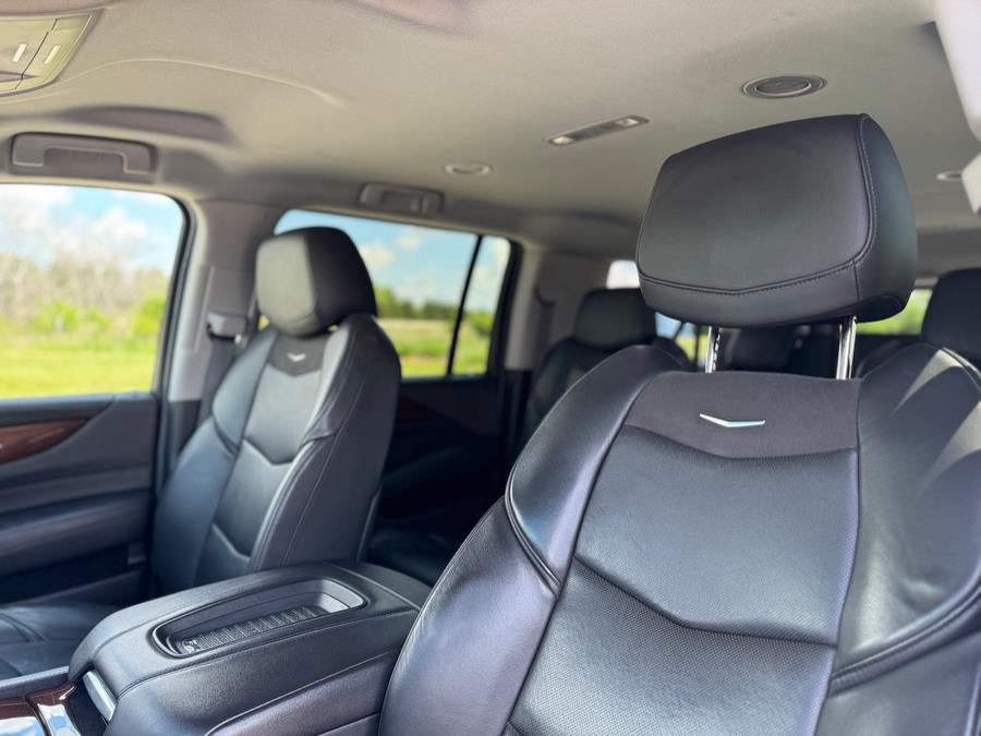 2019 Cadillac Escalade Esv Base, available for sale in Darien, Wisconsin | Geneva Motor Cars. Darien, Wisconsin 2019 Cadillac Escalade Esv Base, available for sale in Darien, Wisconsin | Geneva Motor Cars. Darien, Wisconsin