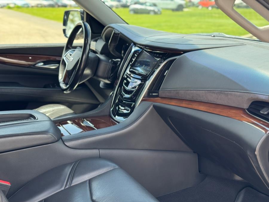 2019 Cadillac Escalade Esv Base, available for sale in Darien, Wisconsin | Geneva Motor Cars. Darien, Wisconsin 2019 Cadillac Escalade Esv Base, available for sale in Darien, Wisconsin | Geneva Motor Cars. Darien, Wisconsin