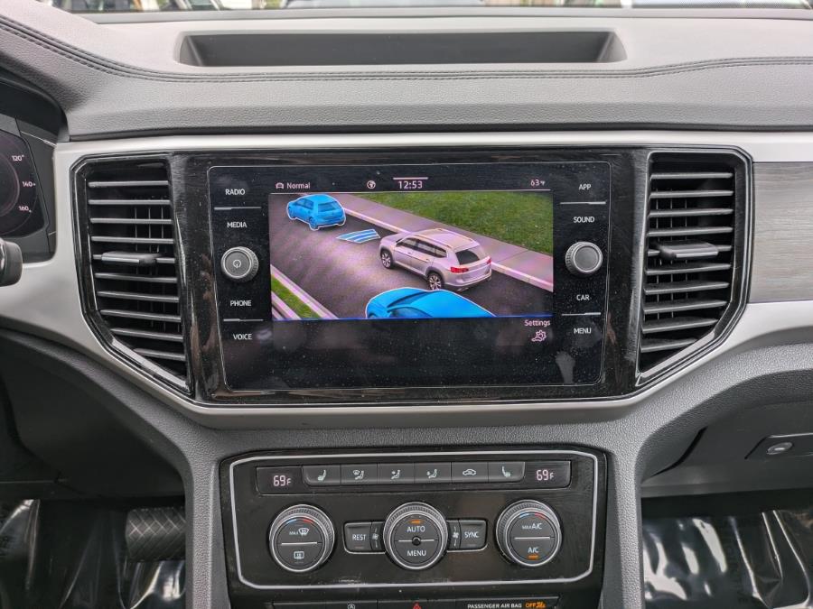 2023 Volkswagen Atlas 3.6L V6 SE w/Technology 4MOTION, available for sale in Long Island City, New York | Luxury Of Queens. Long Island City, New York 2023 Volkswagen Atlas 3.6L V6 SE w/Technology 4MOTION, available for sale in Long Island City, New York | Luxury Of Queens. Long Island City, New York