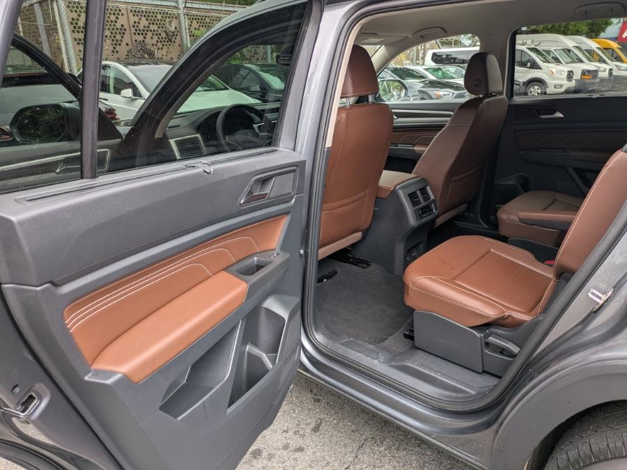 2023 Volkswagen Atlas 3.6L V6 SE w/Technology 4MOTION, available for sale in Long Island City, New York | Luxury Of Queens. Long Island City, New York 2023 Volkswagen Atlas 3.6L V6 SE w/Technology 4MOTION, available for sale in Long Island City, New York | Luxury Of Queens. Long Island City, New York