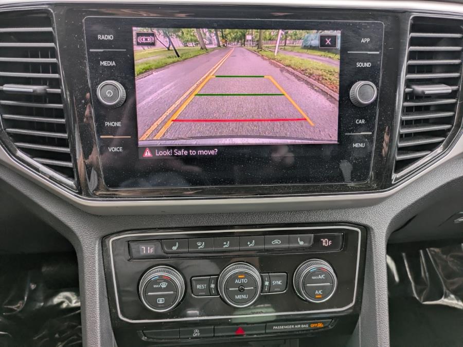 2023 Volkswagen Atlas 3.6L V6 SE w/Technology 4MOTION, available for sale in Long Island City, New York | Luxury Of Queens. Long Island City, New York 2023 Volkswagen Atlas 3.6L V6 SE w/Technology 4MOTION, available for sale in Long Island City, New York | Luxury Of Queens. Long Island City, New York