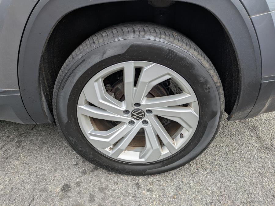 2023 Volkswagen Atlas 3.6L V6 SE w/Technology 4MOTION, available for sale in Long Island City, New York | Luxury Of Queens. Long Island City, New York 2023 Volkswagen Atlas 3.6L V6 SE w/Technology 4MOTION, available for sale in Long Island City, New York | Luxury Of Queens. Long Island City, New York