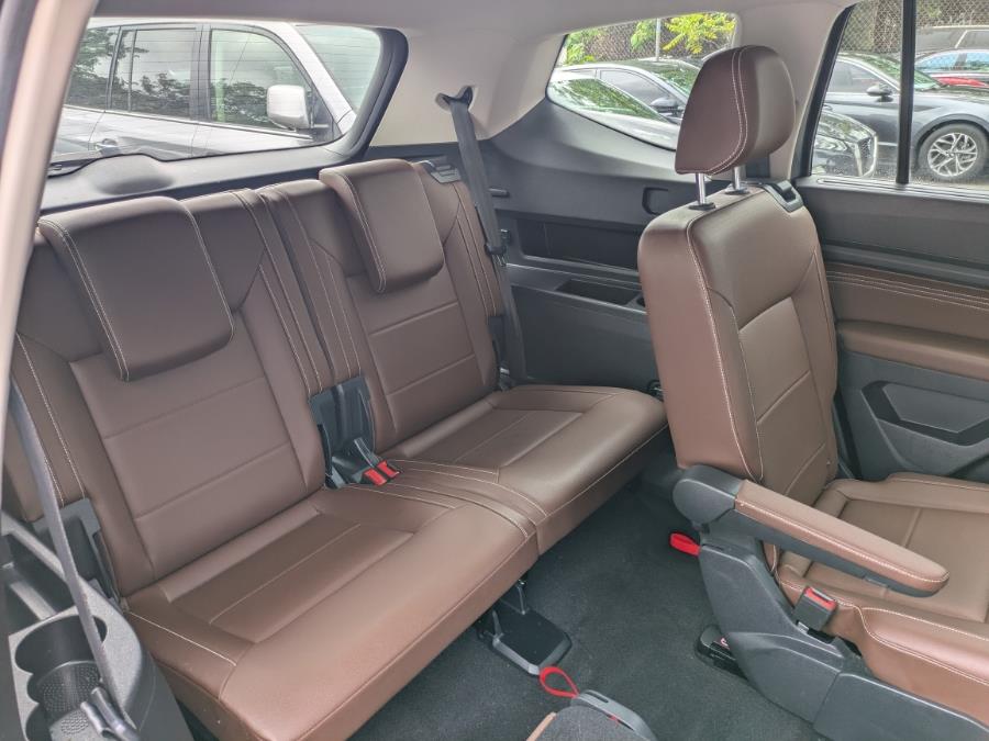 2023 Volkswagen Atlas 3.6L V6 SE w/Technology 4MOTION, available for sale in Long Island City, New York | Luxury Of Queens. Long Island City, New York 2023 Volkswagen Atlas 3.6L V6 SE w/Technology 4MOTION, available for sale in Long Island City, New York | Luxury Of Queens. Long Island City, New York