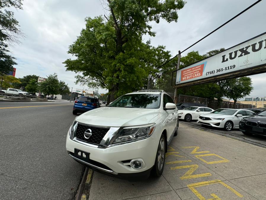 2016 Nissan Pathfinder 4WD 4dr Platinum, available for sale in Long Island City, New York | Luxury Of Queens. Long Island City, New York 2016 Nissan Pathfinder 4WD 4dr Platinum, available for sale in Long Island City, New York | Luxury Of Queens. Long Island City, New York