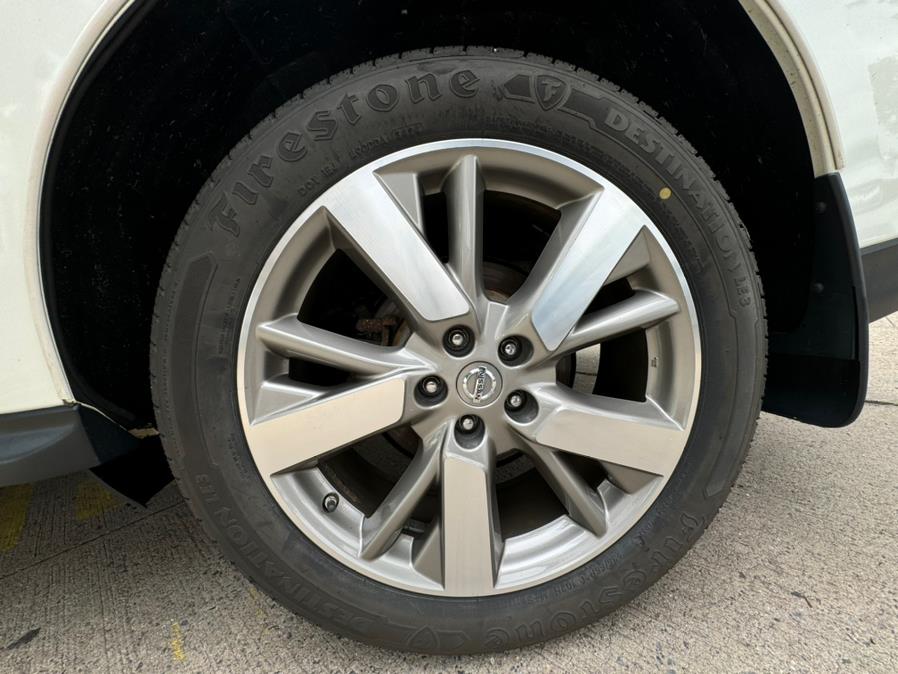 2016 Nissan Pathfinder 4WD 4dr Platinum, available for sale in Long Island City, New York | Luxury Of Queens. Long Island City, New York 2016 Nissan Pathfinder 4WD 4dr Platinum, available for sale in Long Island City, New York | Luxury Of Queens. Long Island City, New York