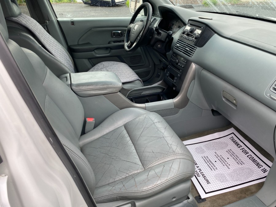 2004 Honda Pilot 4WD EX Auto w/Leather/DVD, available for sale in Bethlehem, Pennsylvania | Best Auto Deals LLC. Bethlehem, Pennsylvania 2004 Honda Pilot 4WD EX Auto w/Leather/DVD, available for sale in Bethlehem, Pennsylvania | Best Auto Deals LLC. Bethlehem, Pennsylvania